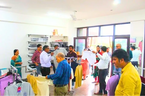 10 Shades IIM Sambalpur Merchandise